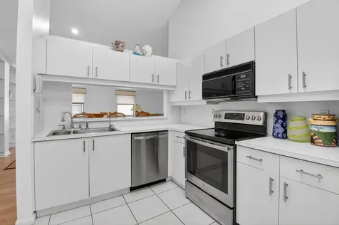 10039 S 53rd Way S Boynton Beach FL 33437
