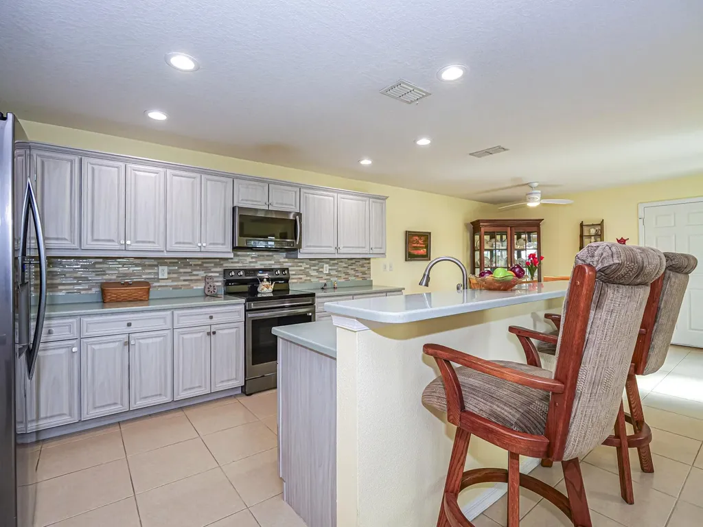 1838 Pointe West Way Vero Beach FL 32966