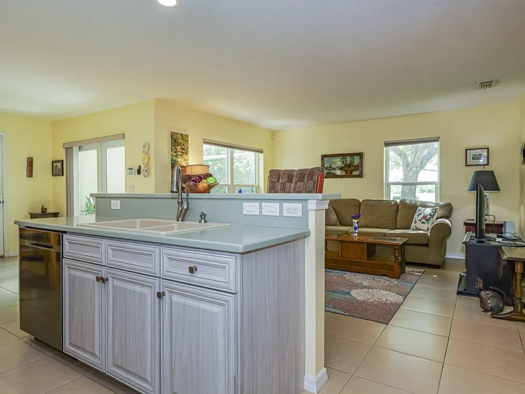 1838 Pointe West Way Vero Beach FL 32966