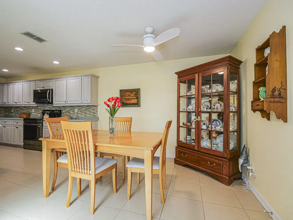 1838 Pointe West Way Vero Beach FL 32966