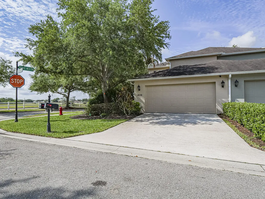 1838 Pointe West Way Vero Beach FL 32966