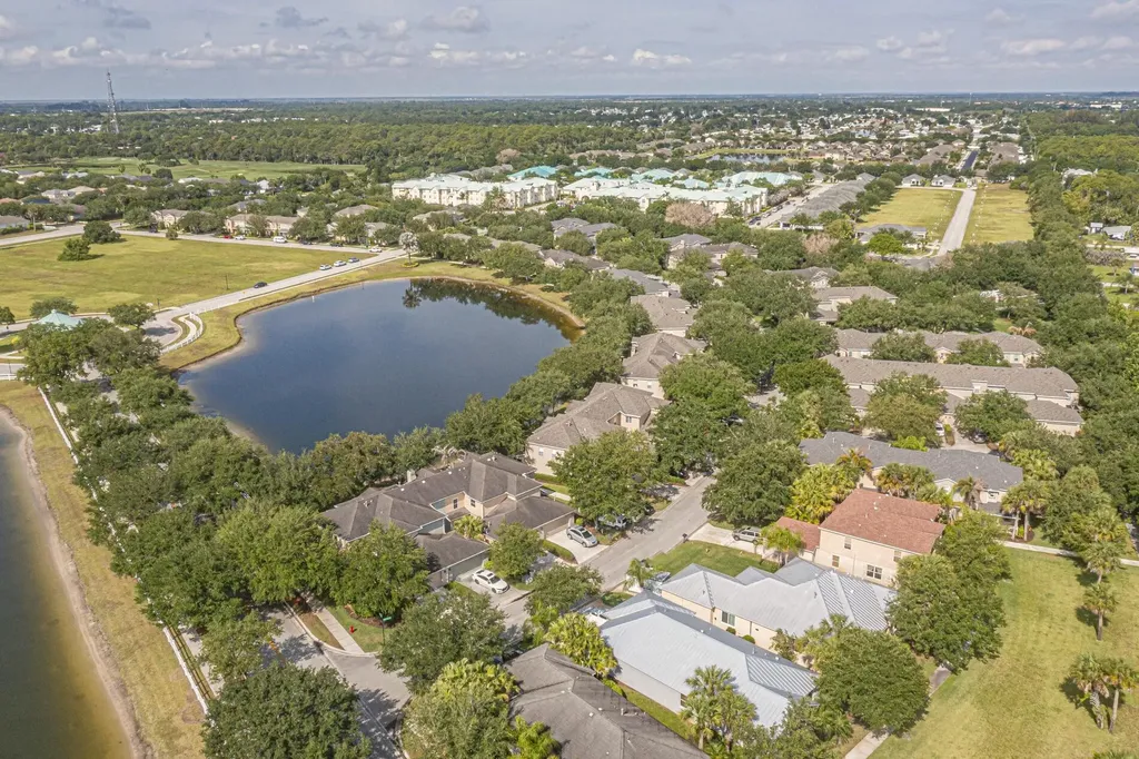1838 Pointe West Way Vero Beach FL 32966