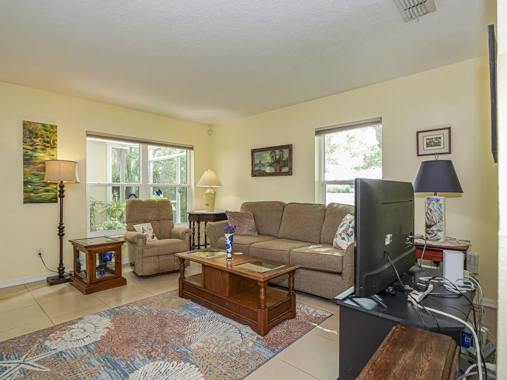 1838 Pointe West Way Vero Beach FL 32966