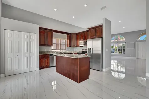 4190 Bahia Isle Circle Wellington FL 33449