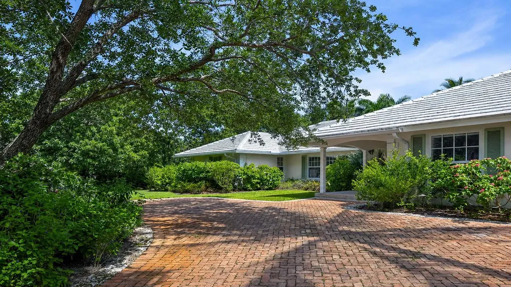 335 Old School Road Gulf Stream FL 33483