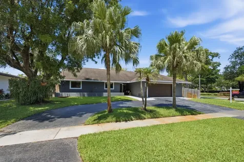 1630 NW 118th Avenue Pembroke Pines FL 33026
