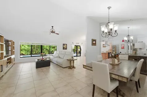 1630 NW 118th Avenue Pembroke Pines FL 33026