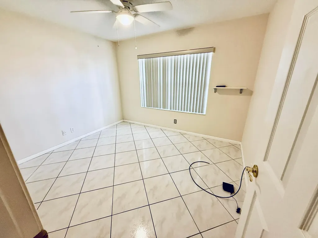 10921 Royal Caribbean Circle Boynton Beach FL 33437