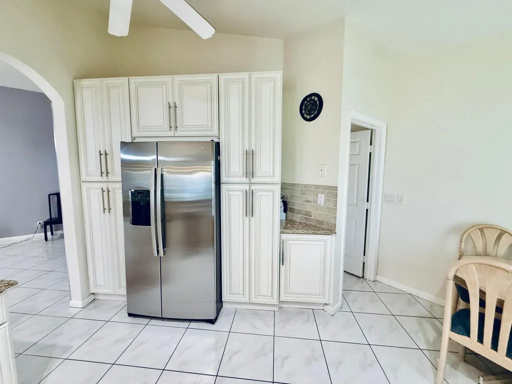10921 Royal Caribbean Circle Boynton Beach FL 33437