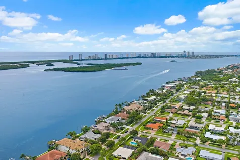 806 Lakeside Drive North Palm Beach FL 33408