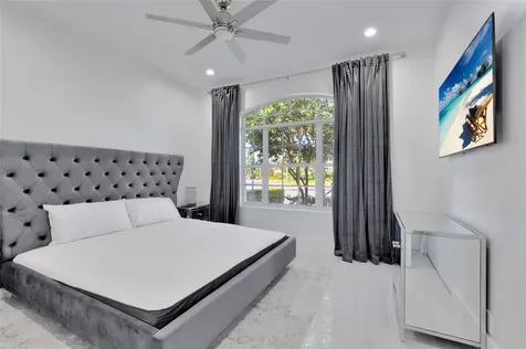 4088 Briarcliff Circle Boca Raton FL 33496