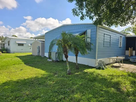 7 Madrid Lane Port St Lucie FL 34952