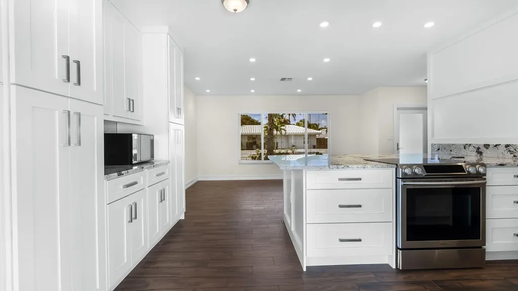 1041 SW 4th Street Boca Raton FL 33486