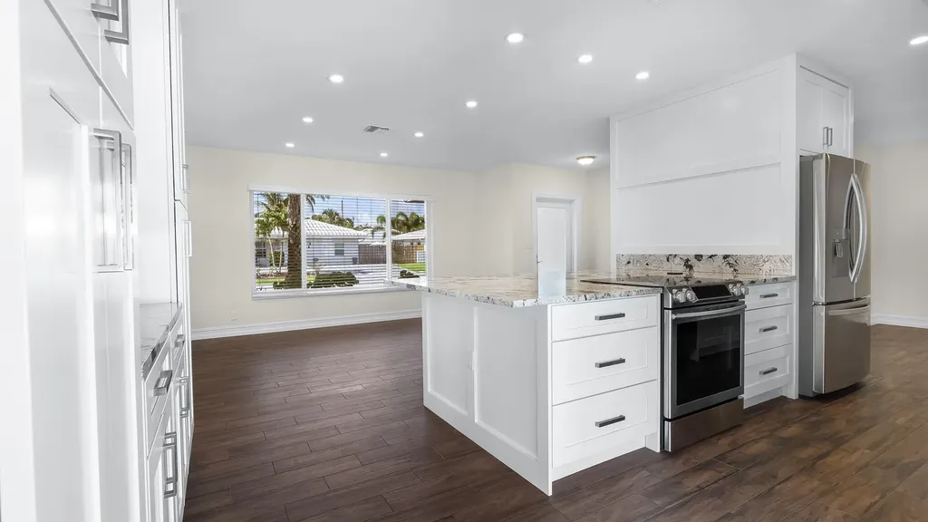 1041 SW 4th Street Boca Raton FL 33486