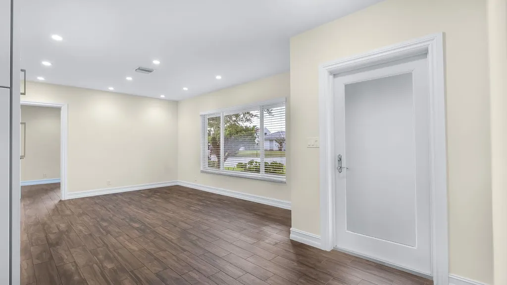 1041 SW 4th Street Boca Raton FL 33486
