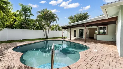 1041 SW 4th Street Boca Raton FL 33486