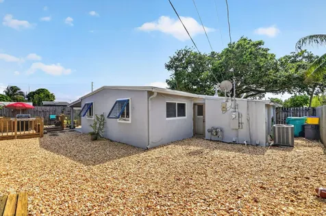 318 Glen Arbor Terrace Boynton Beach FL 33426