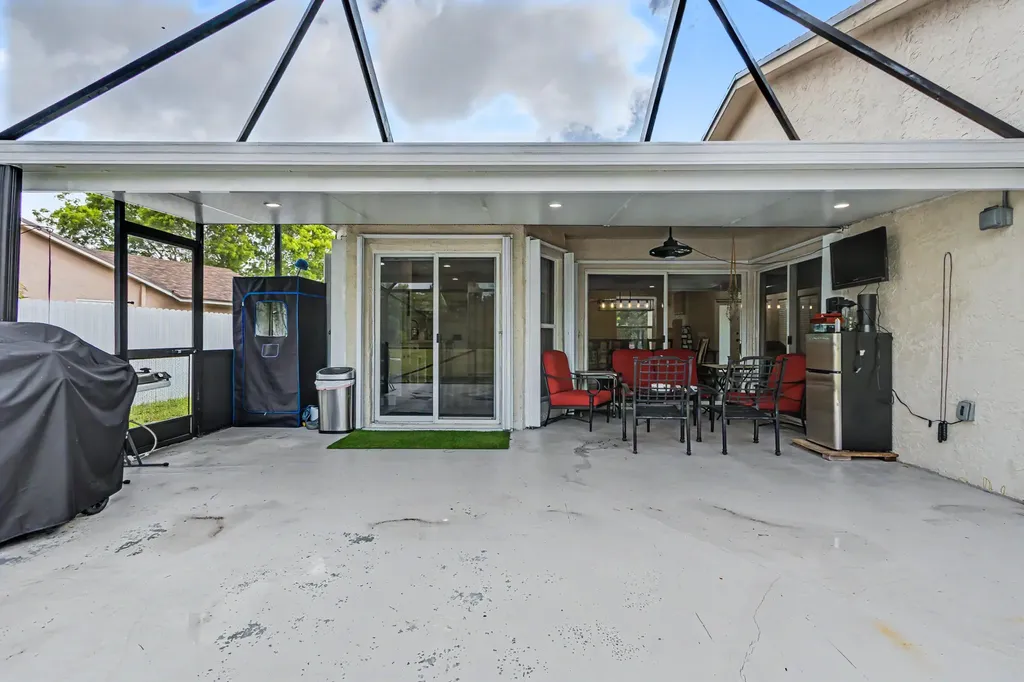 16942 SW 5th Way Weston FL 33326