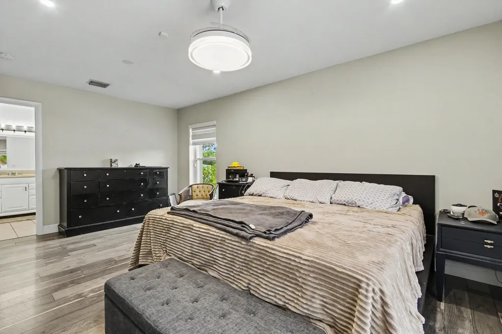 16942 SW 5th Way Weston FL 33326
