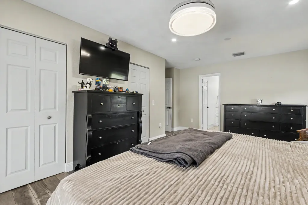16942 SW 5th Way Weston FL 33326
