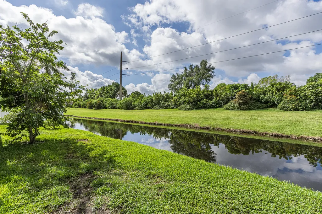 16942 SW 5th Way Weston FL 33326