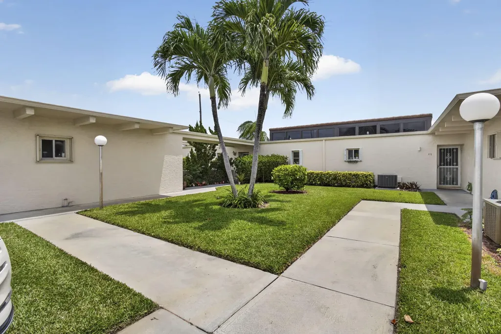 2651 Boundbrook Boulevard West Palm Beach FL 33406