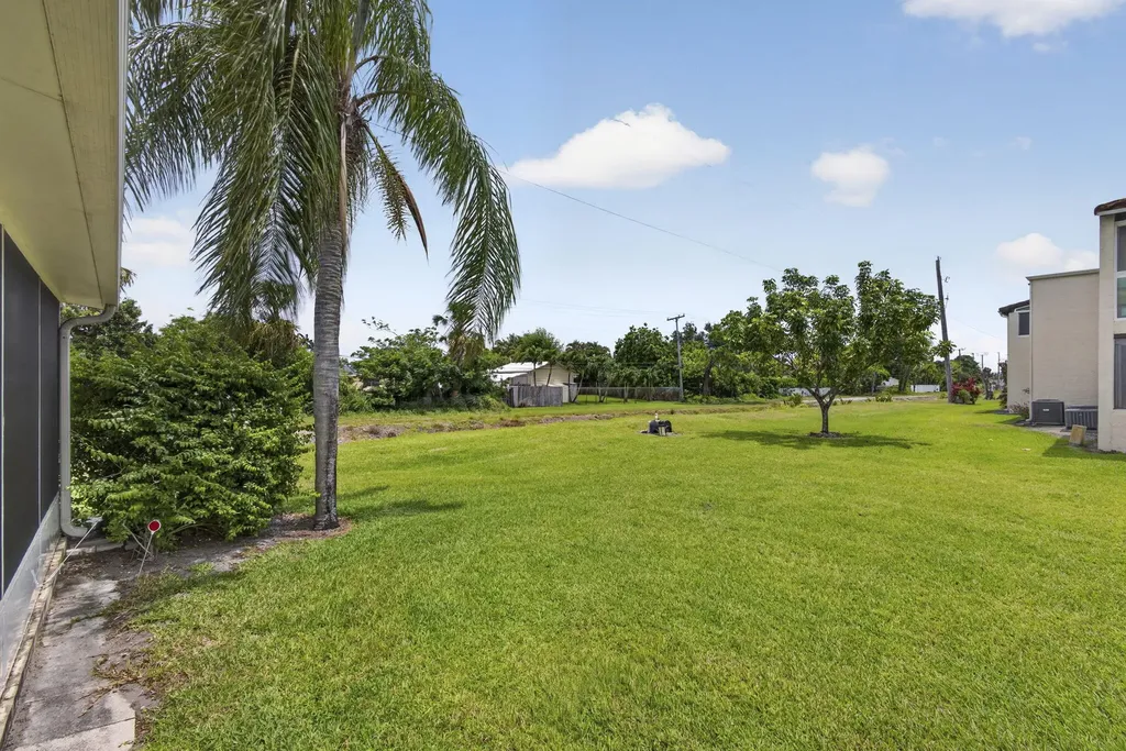 2651 Boundbrook Boulevard West Palm Beach FL 33406