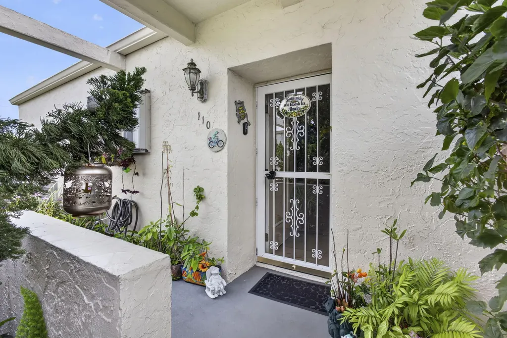 2651 Boundbrook Boulevard West Palm Beach FL 33406