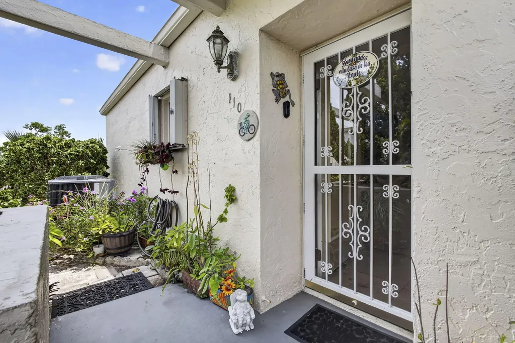 2651 Boundbrook Boulevard West Palm Beach FL 33406