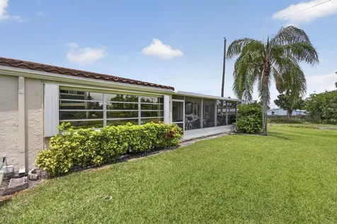 2651 Boundbrook Boulevard West Palm Beach FL 33406