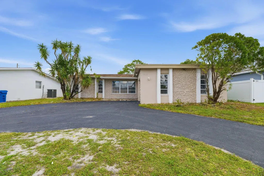 2420 NW 89th Avenue Sunrise FL 33322