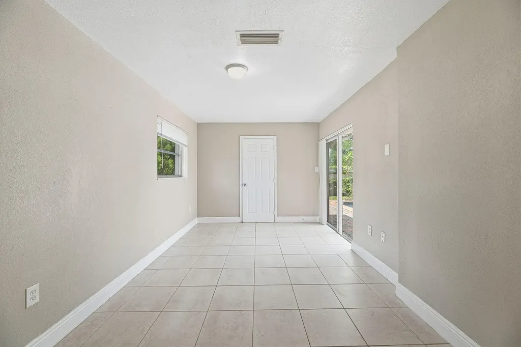 2420 NW 89th Avenue Sunrise FL 33322