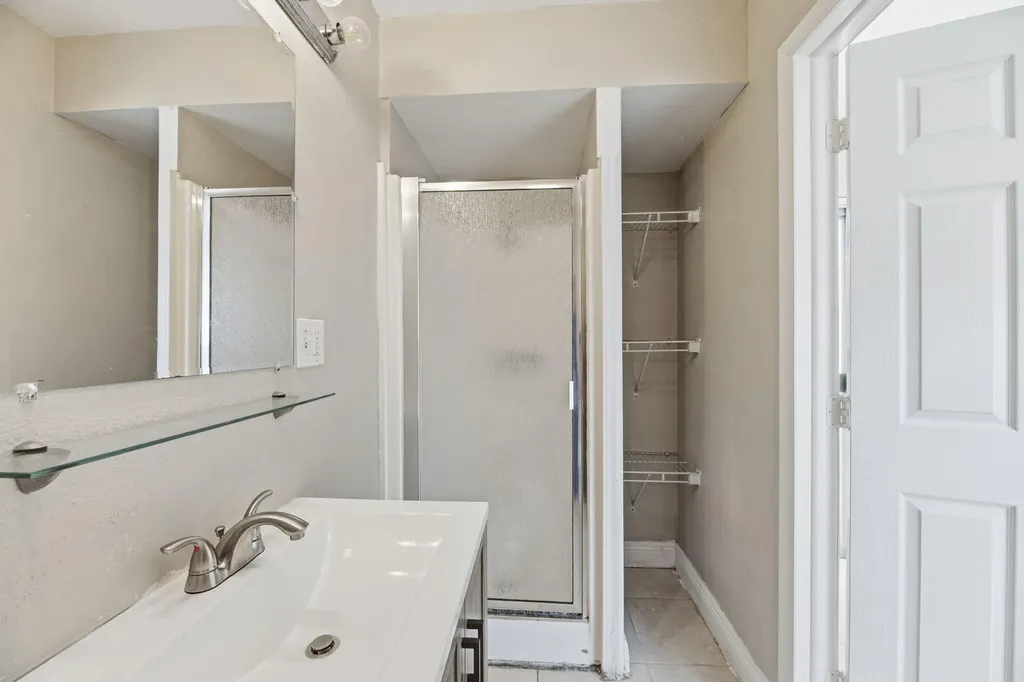 2420 NW 89th Avenue Sunrise FL 33322