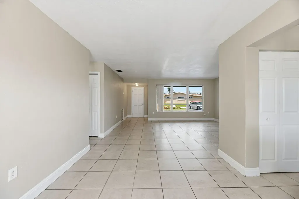 2420 NW 89th Avenue Sunrise FL 33322