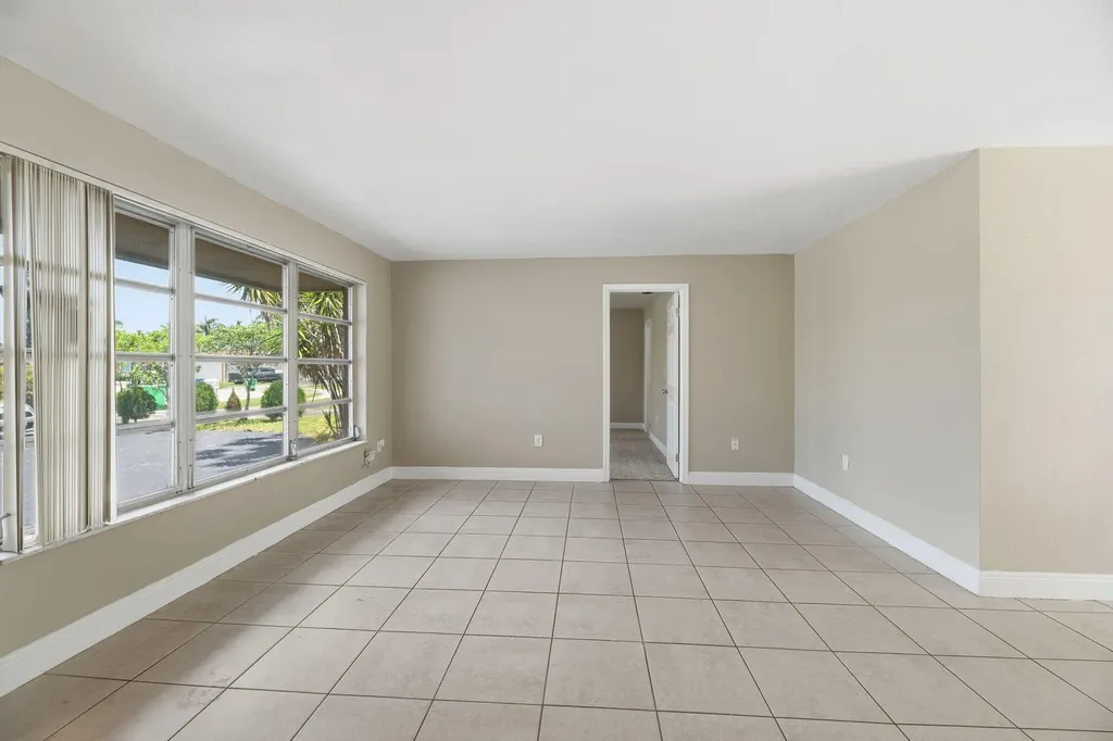 2420 NW 89th Avenue Sunrise FL 33322