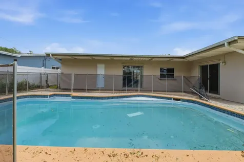 2420 NW 89th Avenue Sunrise FL 33322