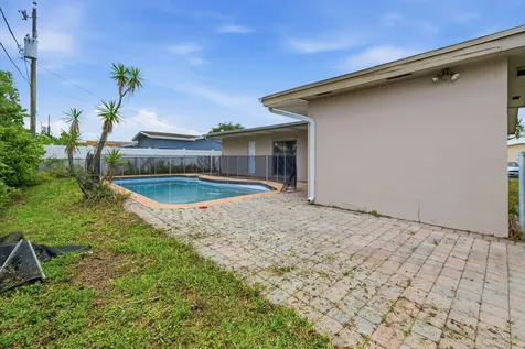 2420 NW 89th Avenue Sunrise FL 33322