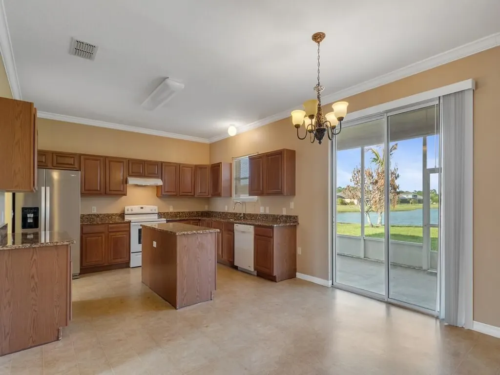 4730 Ashley Lake Circle Vero Beach FL 32967
