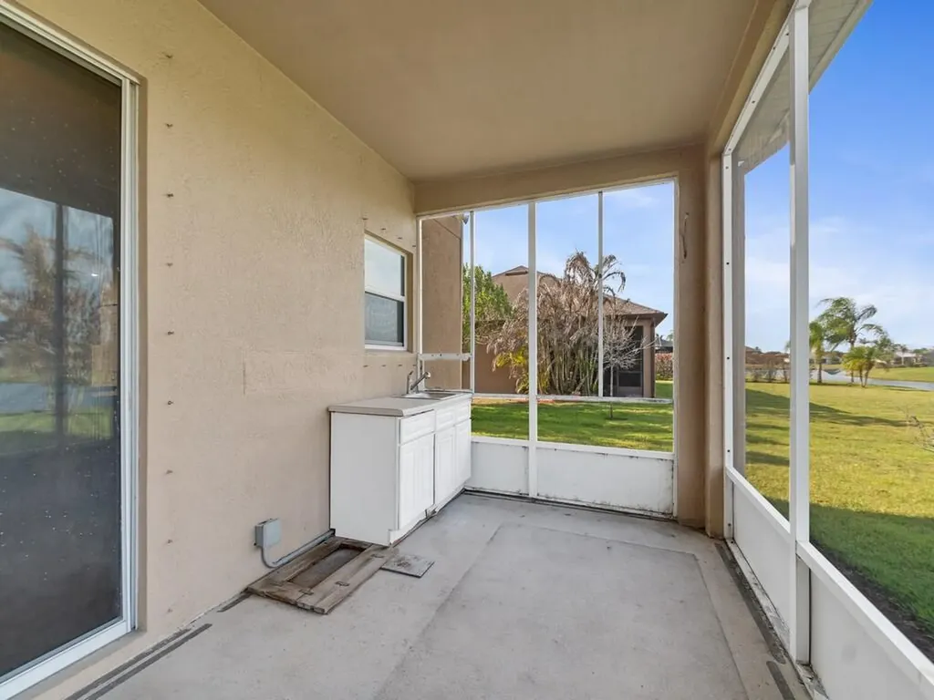 4730 Ashley Lake Circle Vero Beach FL 32967