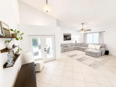 2815 NW 111th Avenue Sunrise FL 33322