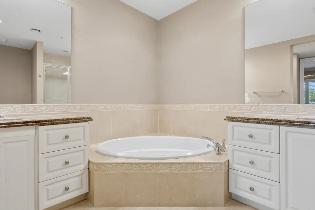 24 Harbour Isle Drive W Fort Pierce FL 34949