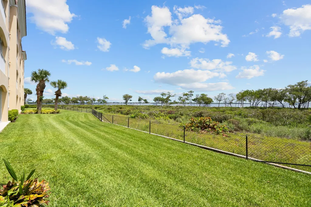 24 Harbour Isle Drive W Fort Pierce FL 34949