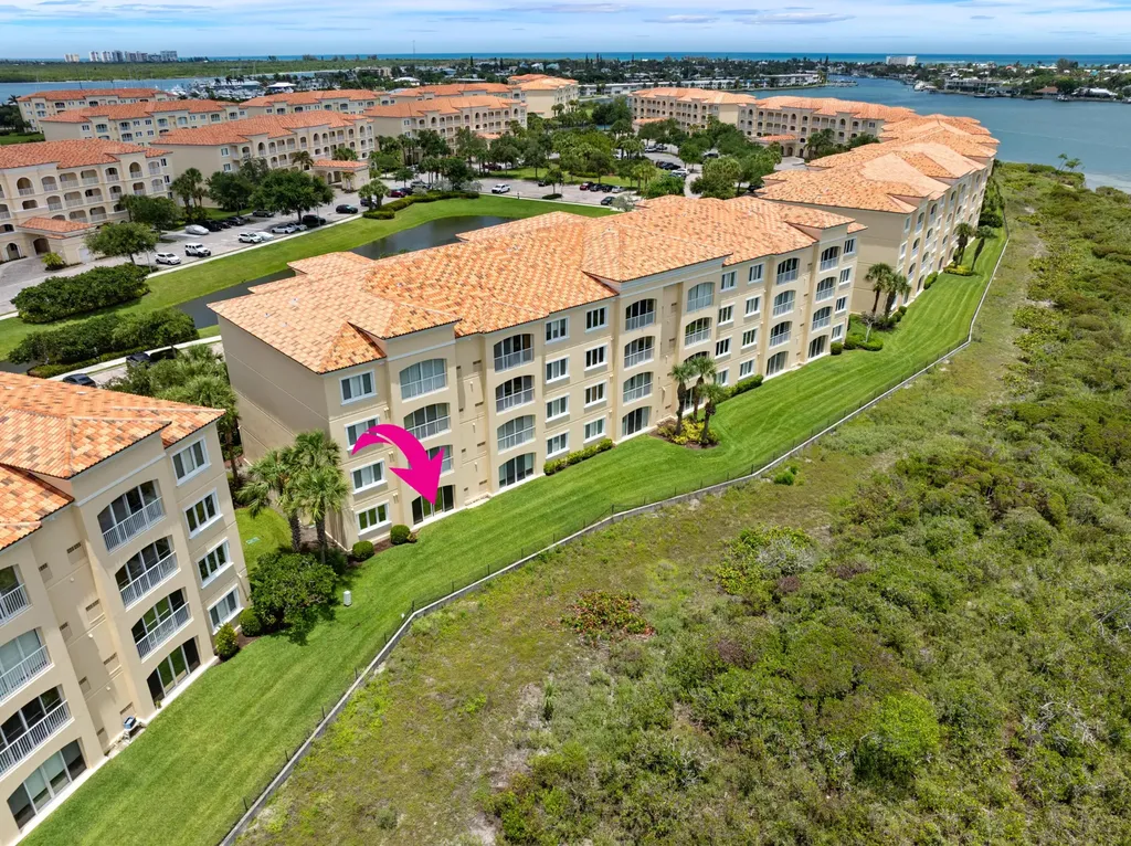 24 Harbour Isle Drive W Fort Pierce FL 34949