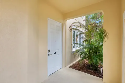 24 Harbour Isle Drive W Fort Pierce FL 34949