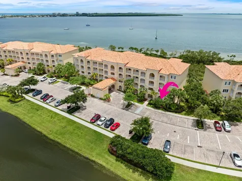 24 Harbour Isle Drive W Fort Pierce FL 34949