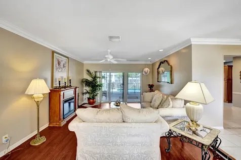 1710 NW 111th Terrace Pembroke Pines FL 33026