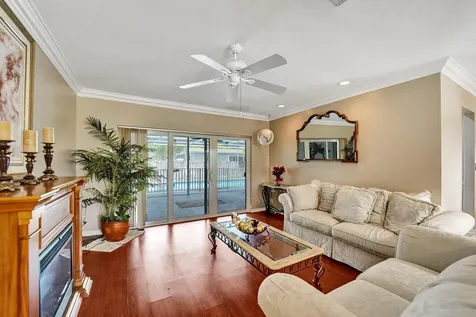 1710 NW 111th Terrace Pembroke Pines FL 33026