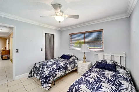 1710 NW 111th Terrace Pembroke Pines FL 33026
