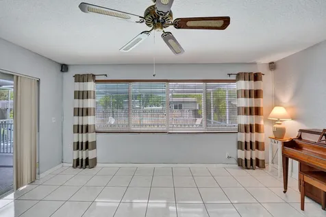 1710 NW 111th Terrace Pembroke Pines FL 33026