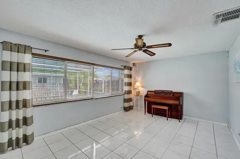 1710 NW 111th Terrace Pembroke Pines FL 33026